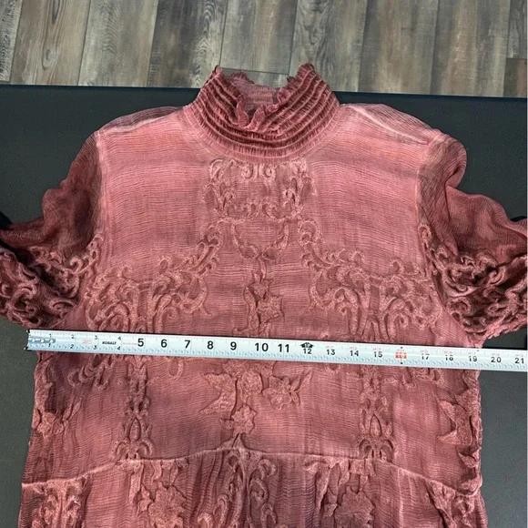 Soft Surroundings 100% Silk Embroidered Tunic Size Medium - Picture 10 of 11